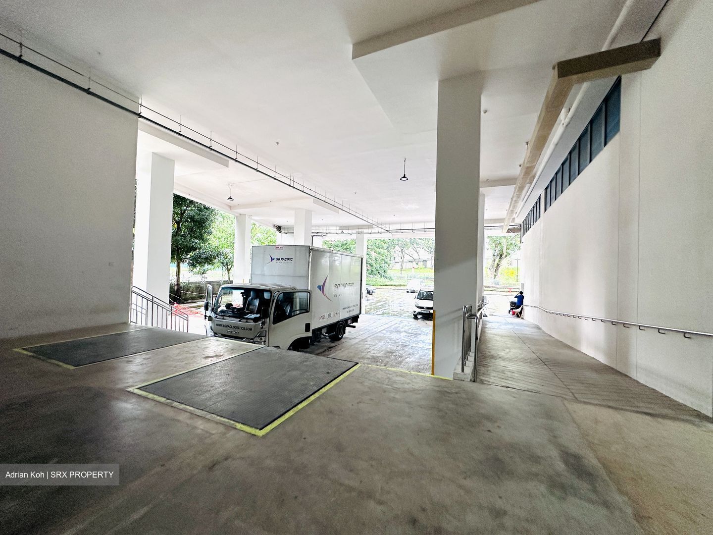 Commonwealth Drive (D3), Factory #449720521